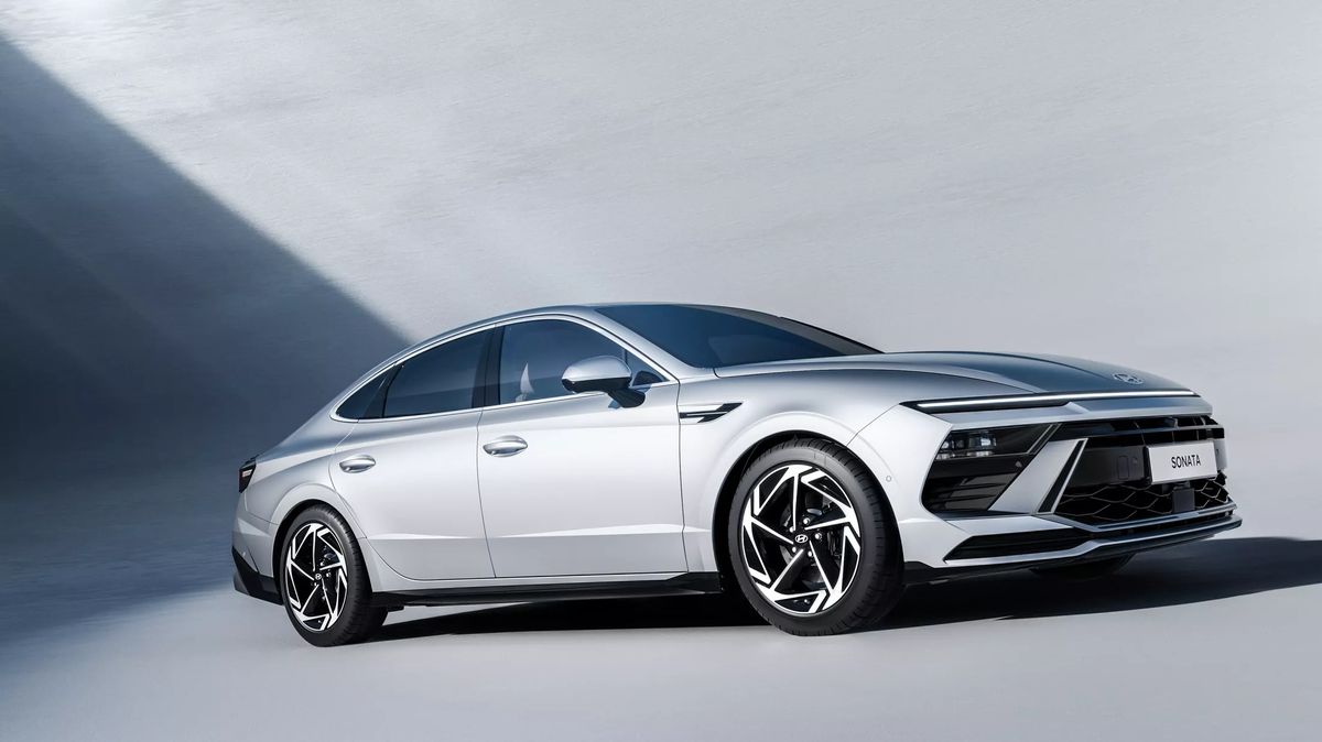 Hyundai ukázal facelift sedanu sonata. Poprvé bude mít pohon všech kol